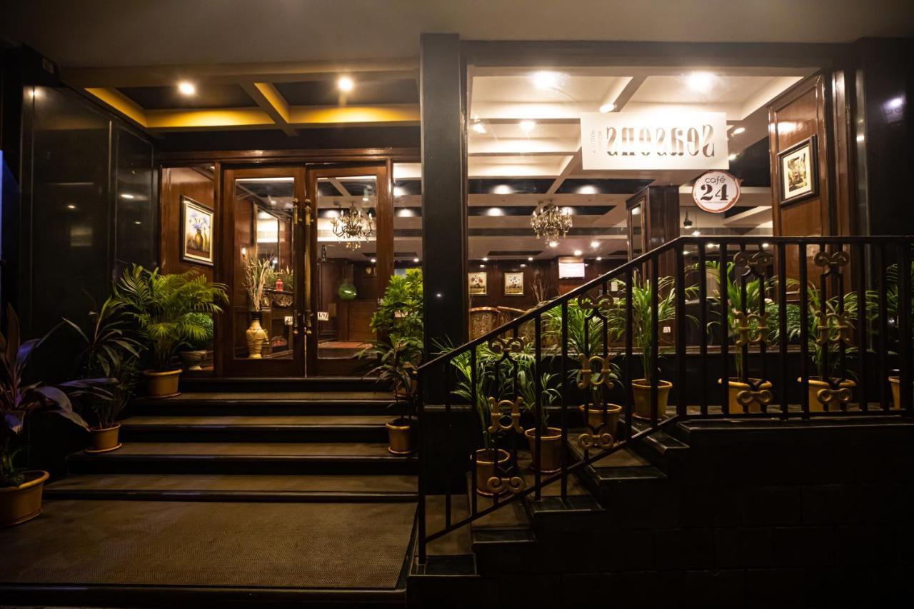 Seasons Hotel & Spa Madgaon Bagian luar foto