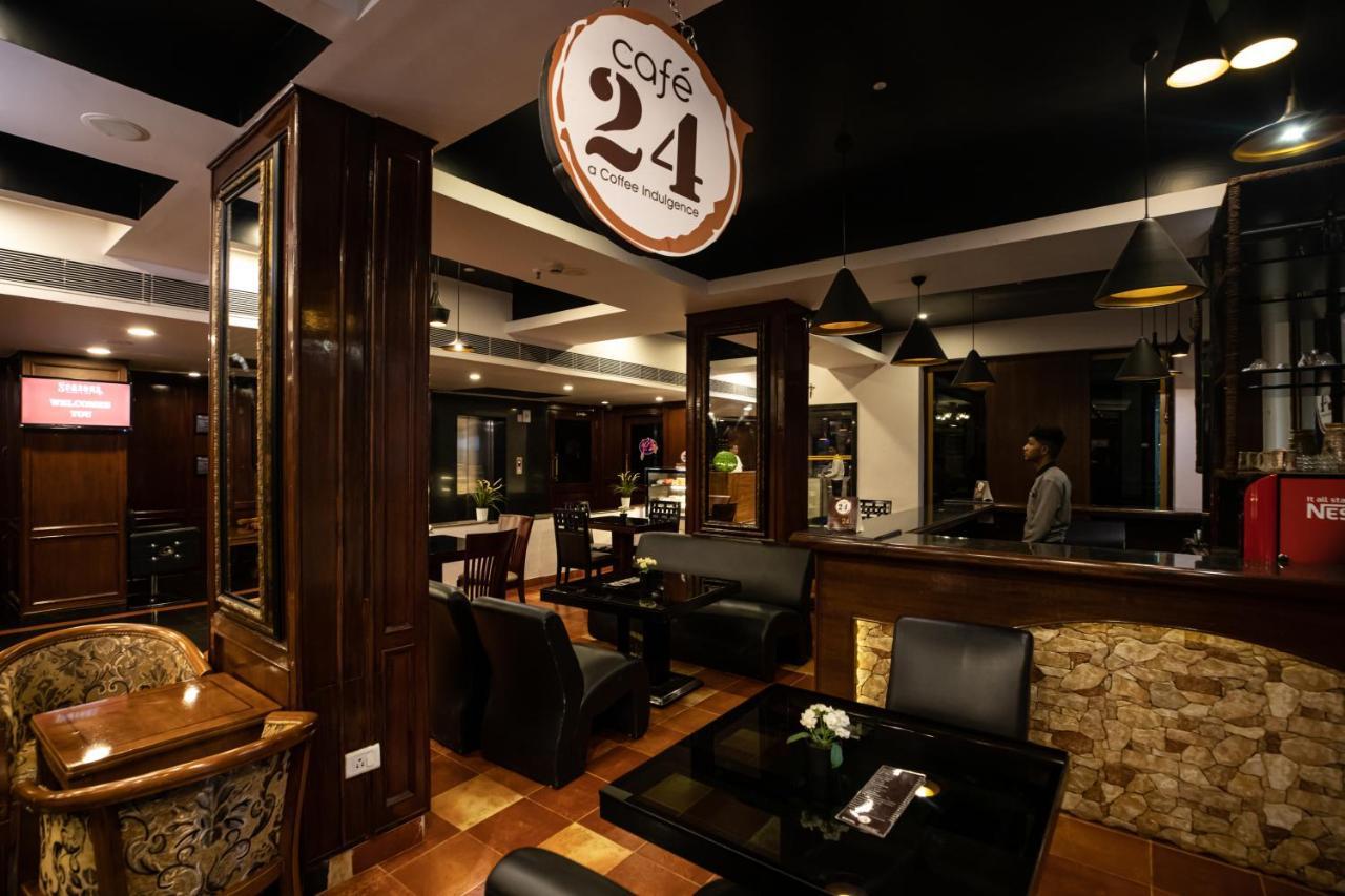 Seasons Hotel & Spa Madgaon Bagian luar foto