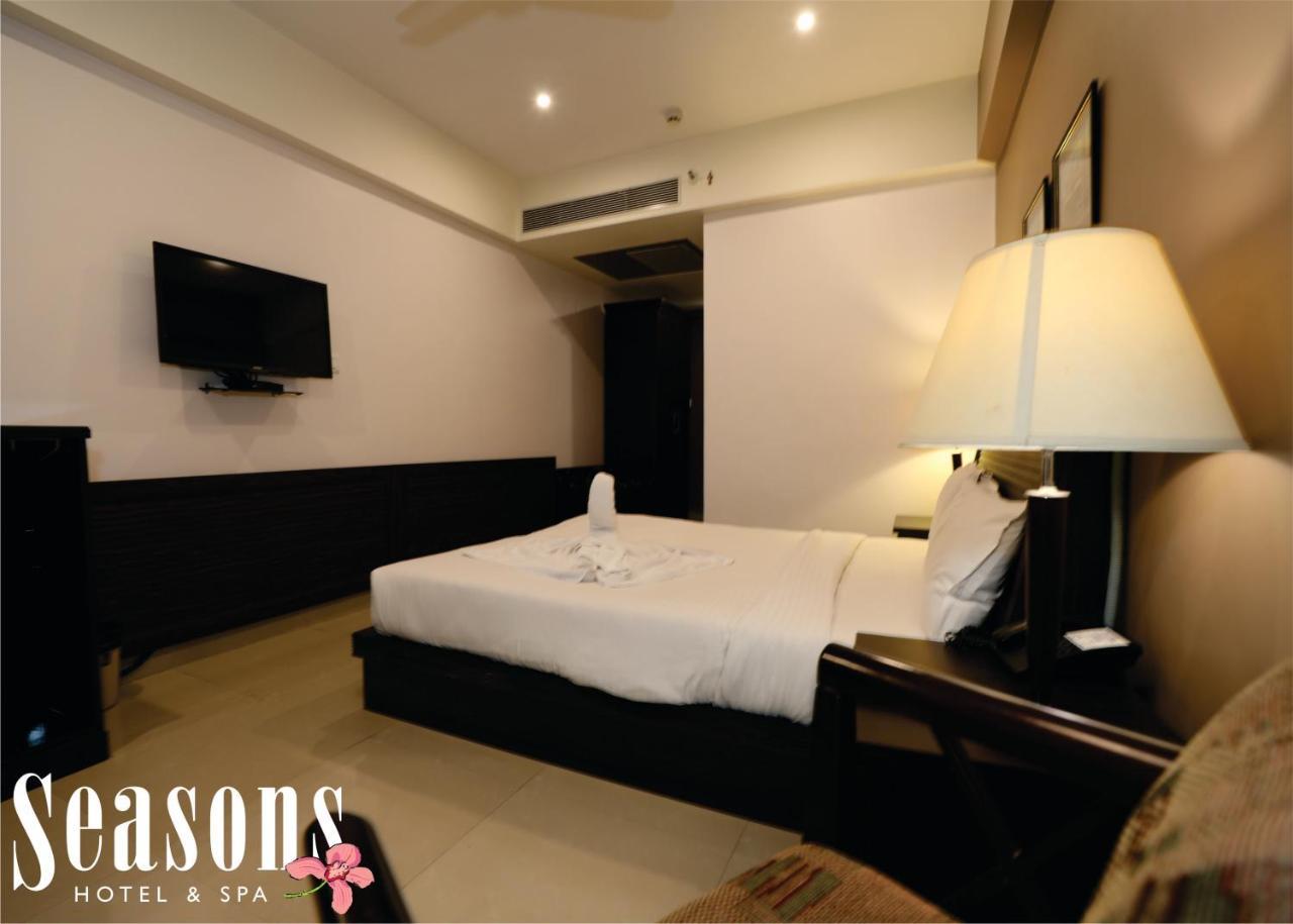 Seasons Hotel & Spa Madgaon Bagian luar foto