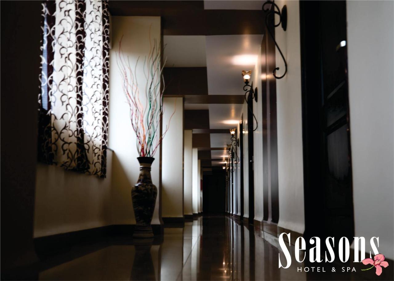 Seasons Hotel & Spa Madgaon Bagian luar foto